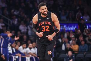 【完整版】唐斯场边：我工作是抢板防守 下一场是年度最重要比赛